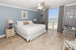 Shoreline Towers 1084 2 Bedroom Condo by RedAwning