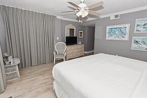 Shoreline Towers 1084 2 Bedroom Condo by RedAwning