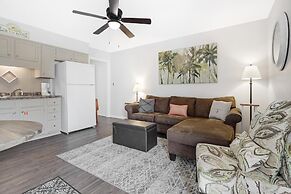 Moonraker 3 1 Bedroom Condo by RedAwning