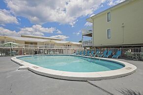 Moonraker 3 1 Bedroom Condo by RedAwning