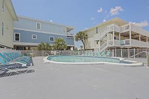 Moonraker 3 1 Bedroom Condo by RedAwning