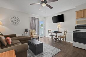 Moonraker 3 1 Bedroom Condo by RedAwning