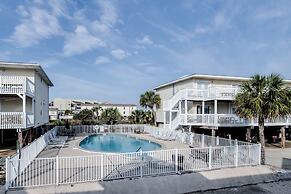 Moonraker 3 1 Bedroom Condo by RedAwning