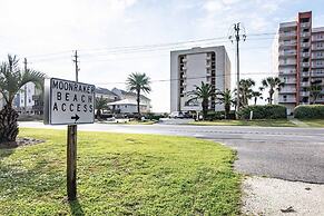 Moonraker 3 1 Bedroom Condo by RedAwning