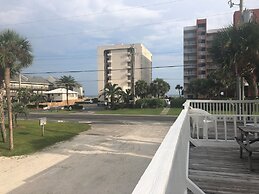 Moonraker 3 1 Bedroom Condo by RedAwning