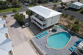 Moonraker 3 1 Bedroom Condo by RedAwning