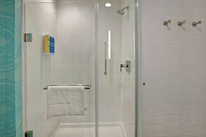 Tru by Hilton Oxford