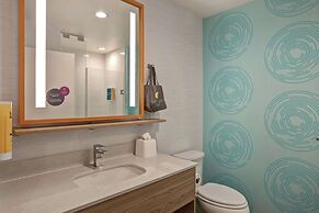 Tru by Hilton Oxford