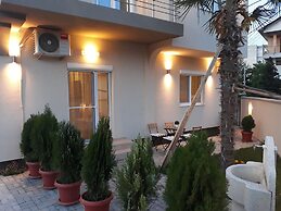 Vila & Apartments MATEA