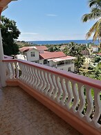 Louislyn Apartments