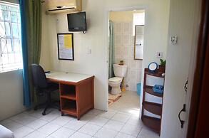 Louislyn Apartments