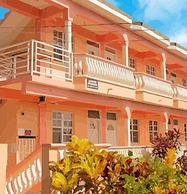 Louislyn Apartments