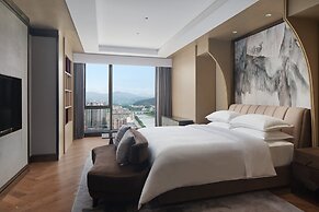 Sheraton Yunfu Xinxing Hotel