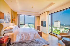 Sheraton Yunfu Xinxing Hotel