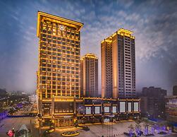 Sheraton Yunfu Xinxing Hotel