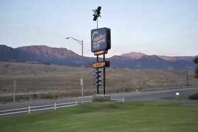 Yellowstone Village Inn and Suites