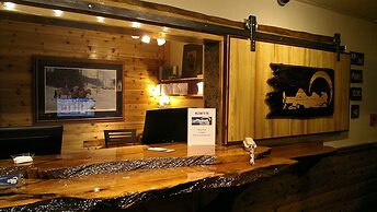 Yellowstone Village Inn and Suites