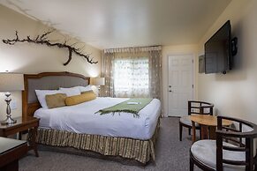 Vendange Carmel Inn & Suites