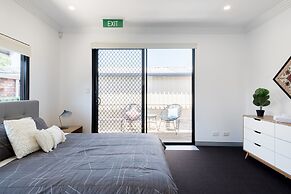 Studio 64 Oyster Bay Modern 3 Bedroom