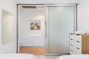 Studio 64 Oyster Bay Modern 3 Bedroom