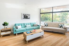 Studio 64 Oyster Bay Modern 3 Bedroom