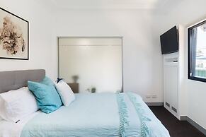 Studio 64 Oyster Bay Modern 3 Bedroom