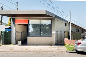 Studio 64 Oyster Bay Modern 3 Bedroom