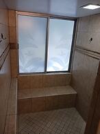 Diamond Head Beach Hotel