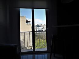 Minimal Luxury near Acropolis