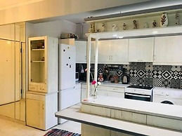 Sea & City Apartment in Voula