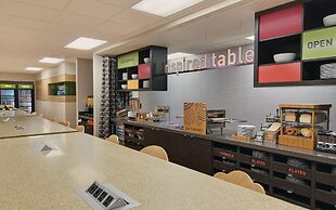 Home2 Suites by Hilton Alameda Oakland Airport