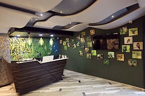 Humming Bird Hotel & Banquet