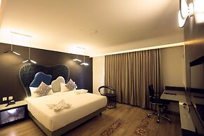 Humming Bird Hotel & Banquet