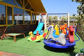 Humming Bird Hotel & Banquet