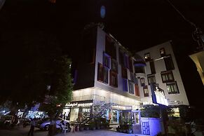 Humming Bird Hotel & Banquet