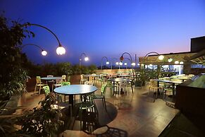 Humming Bird Hotel & Banquet