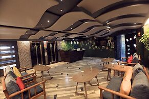 Humming Bird Hotel & Banquet