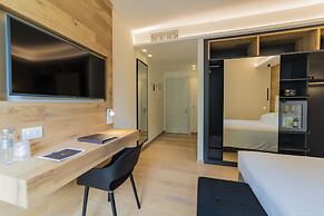 The Green Park Hotel