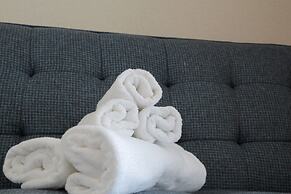 Grand Court Namba 305