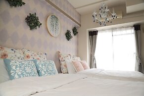 Grand Court Namba 305