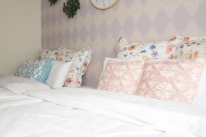 Grand Court Namba 305