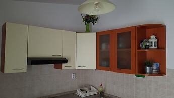 Bocin Rosso Apartments