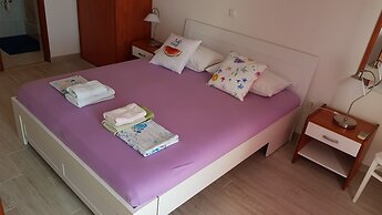 Bocin Rosso Apartments