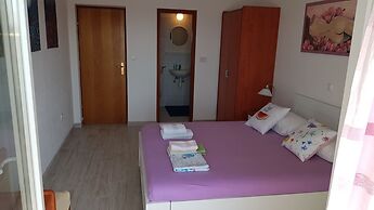 Bocin Rosso Apartments