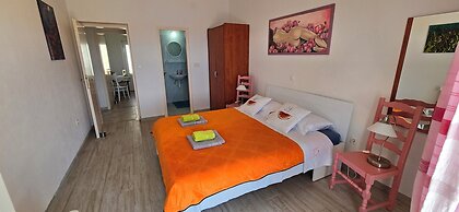 Bocin Rosso Apartments