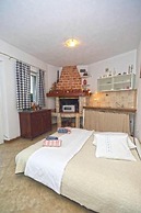 Bocin Rosso Apartments