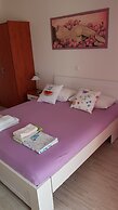 Bocin Rosso Apartments