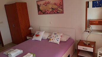 Bocin Rosso Apartments