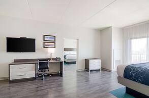 Comfort Inn & Suites Gulf Shores East Beach near Gulf State Park