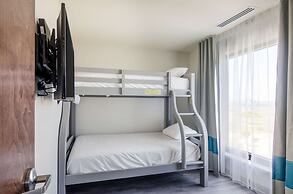 Comfort Inn & Suites Gulf Shores East Beach near Gulf State Park